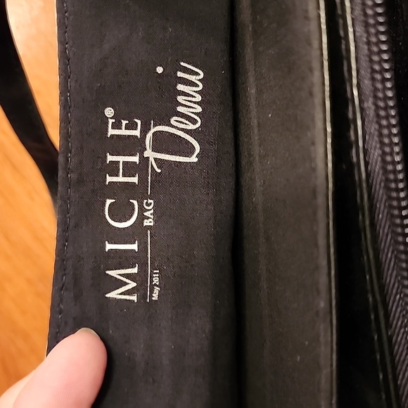 Miche purse shell w jean and faux ostrich trim! LIKE NEW! - Picture 7 of 9